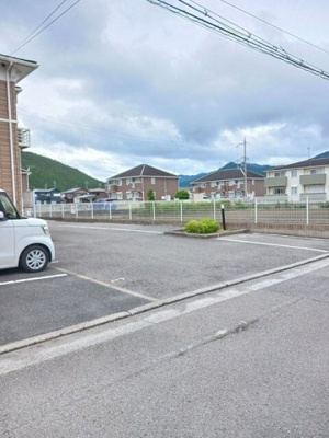 【駐車場】 | ワイズハウス