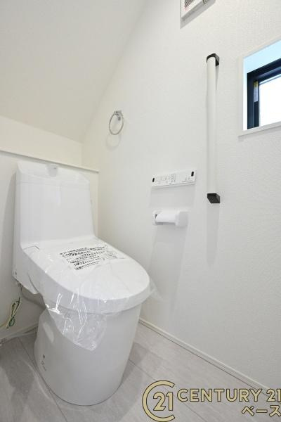 天理市富堂町の新築一戸建の内観：施工例|■ＴＶモニター付きインターホンで防犯対策もバッチリ！来客も一目でわかり安心です！■