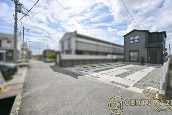 天理市富堂町の新築一戸建の前面道路含む現地写真