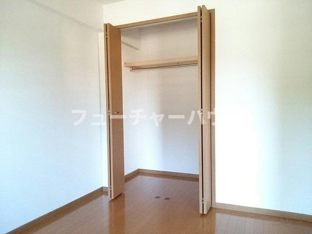 カイラス・ドルフの収納|こまごまとしたものを収納できそうですね