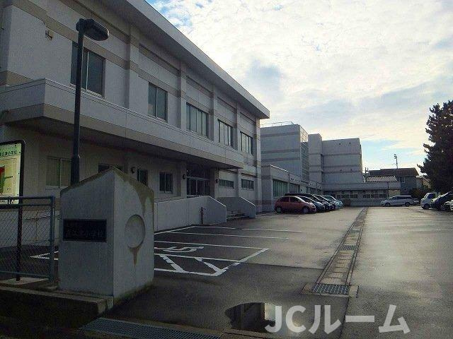ラ・ルジュ・アンの周辺|直江津小学校まで350m