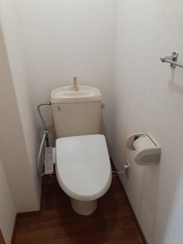 サニ－コ－トのトイレ