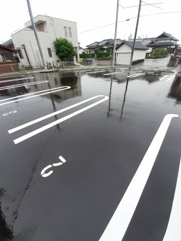 ローズマリーの駐車場