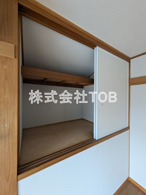 【設備】 | 成城８丁目貸家-定期借家3年- | 5帖収納