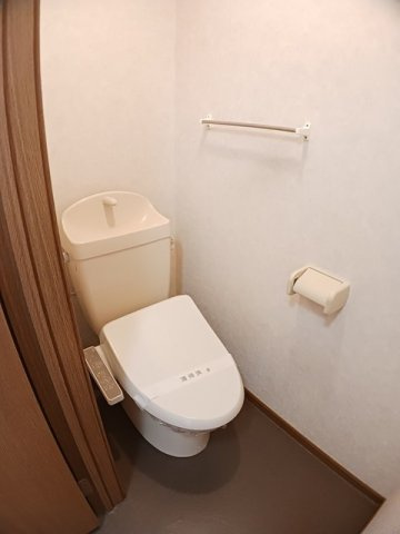 プレーヌ　ミヤモトのトイレ|コンパクトで使いやすいトイレです