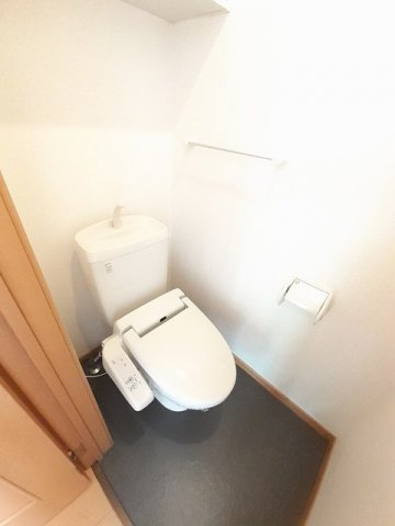 グリーンハイツＤのトイレ|ゆったりとした空間のトイレです