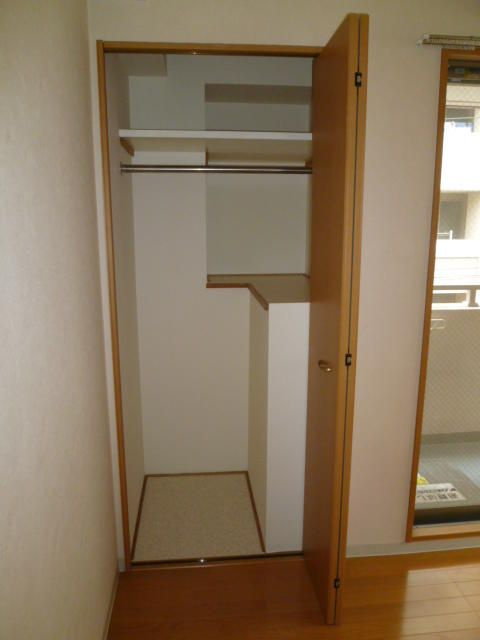 イースト駒形の収納