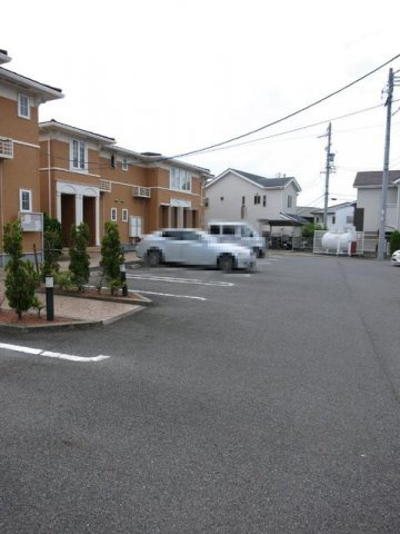 【駐車場】 | イリス　Ｄ | 駐車場完備です