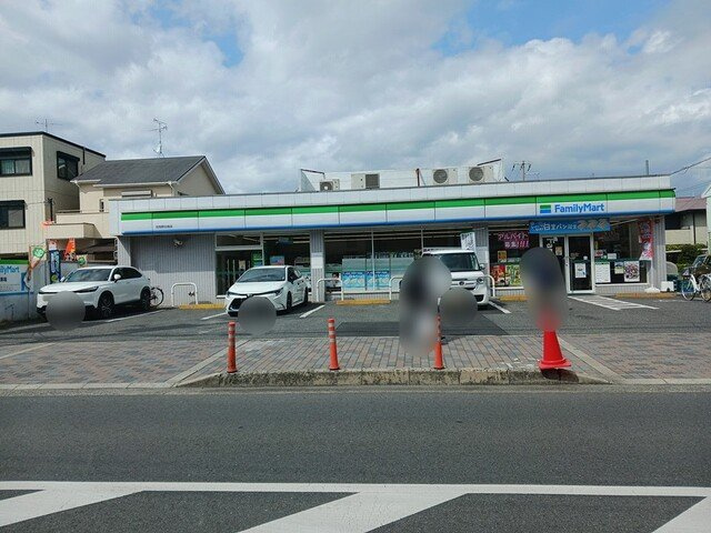 スペチアーレ　クアットロの周辺|ファミリーマート羽曳野白鳥店様まで930m