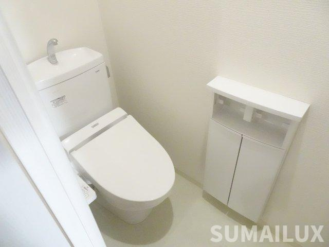 熊本市中央区出水１丁目の賃貸マンションのトイレ