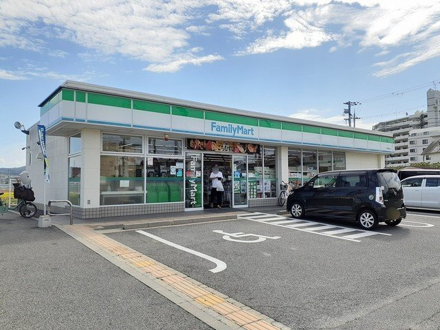 ラフォレスタコモドの周辺|ファミリーマート羽曳野誉田店様まで867m