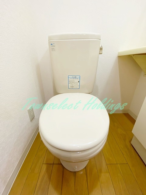 横浜市戸塚区戸塚町の賃貸マンションのトイレ|清潔感のあるトイレです