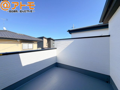 【バルコニー】 | 藤枝市高柳3期　新築戸建　1号棟 | 陽当りの良いバルコニーはお洗濯物はもちろんお布団もふかふかになります♪