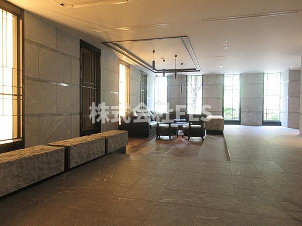 中央区明石町の賃貸マンションのロビー
