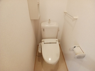 【周辺】 | ヴィオラ　パーク | しまむら高坂店まで480m