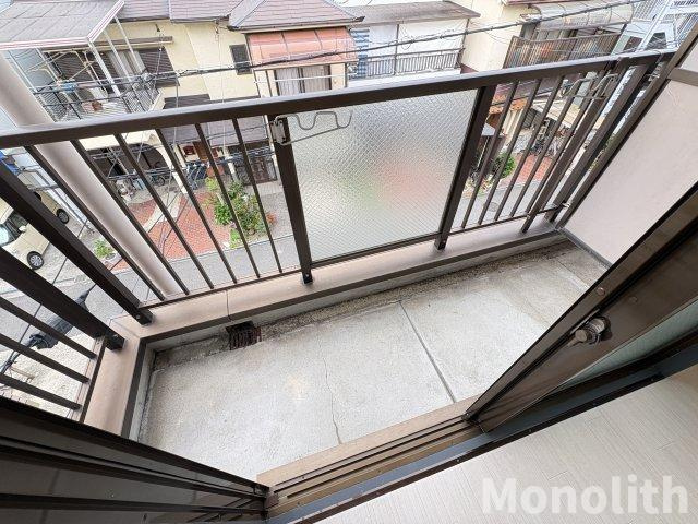 ロイヤル和泉パートⅡのバルコニー