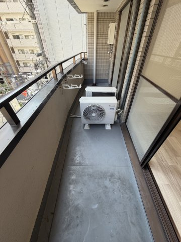エムプリス上町のバルコニー