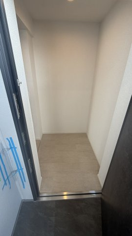 ドゥーエ三ノ輪Ⅲの玄関