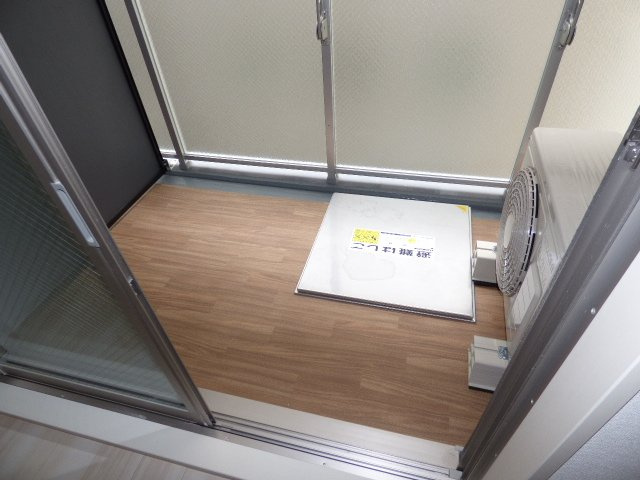 コンフォリア心斎橋EASTのバルコニー