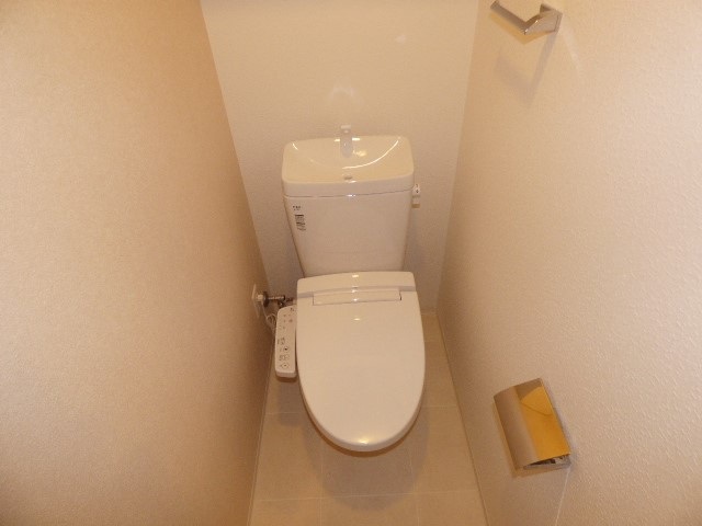 コンフォリア心斎橋EASTのトイレ