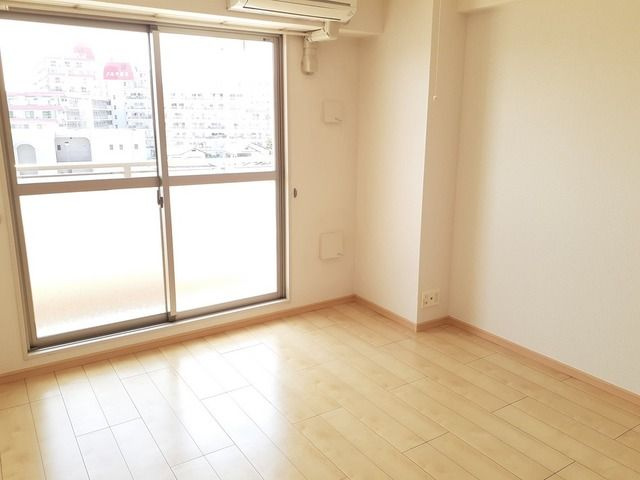 Ｈｅｉ　Ｓｔａｄｔの寝室