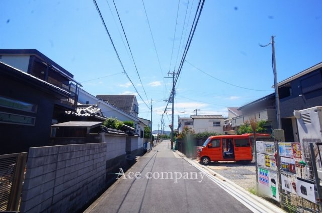 【前面道路含む現地写真】 | 八尾市田井中2丁目　【2号棟/全2棟】 | 【前面道路：幅員約4.3ｍ】
