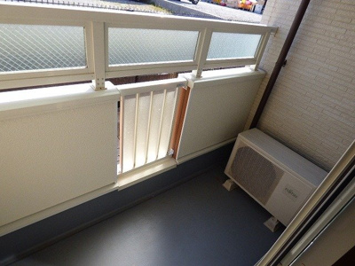 【バルコニー】 | ソレイユ広野 | 外からの目が気にならないバルコニーで洗濯物が干せます