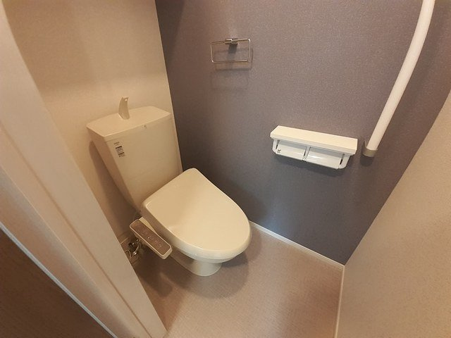 【トイレ】 | アイビー・ロードⅡ | 落ち着いた色調のトイレです