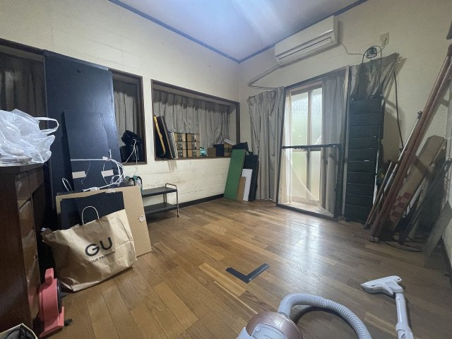 矢岳町一戸建（8番18号）の洋室