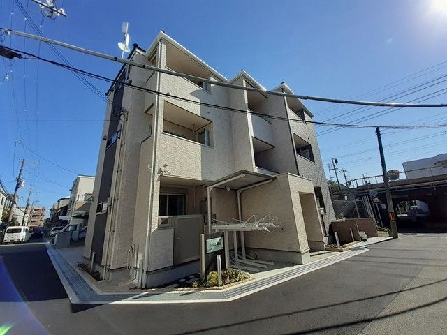フィデール春日の外観