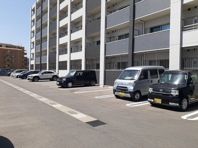 ＥＬＥＶＩＴＡ弥永の駐車場