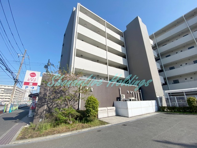 横浜市戸塚区戸塚町の賃貸マンションの外観