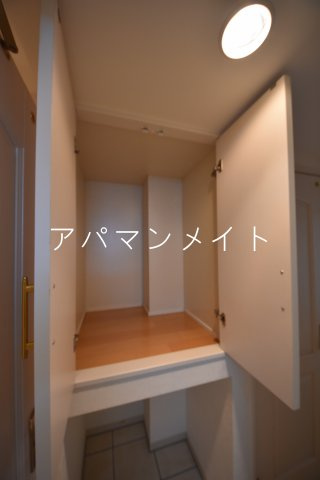 【収納】 | シェイクアパウ | 廊下にある収納です