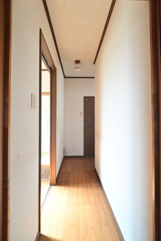 【その他】 | 黒石市北美町二丁目・中古住宅・平屋建て13.5坪 | 廊下