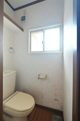 【トイレ】 | 黒石市北美町二丁目・中古住宅・平屋建て・1LDK・550万円