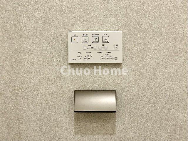 蔵前アムフラットの内装|【ウォシュレット】清潔に使いたいお手洗いには最適な設備です。もちろんウォームレットも標準装備です。