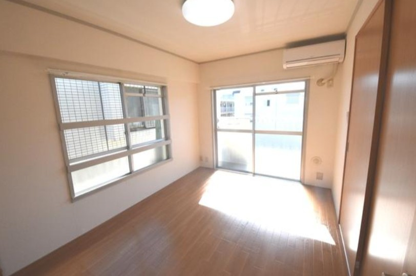 秀栄マンション