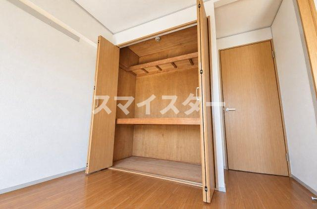 秀栄マンションの収納