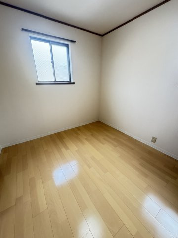ベルトゥリー板宿　EASTの洋室