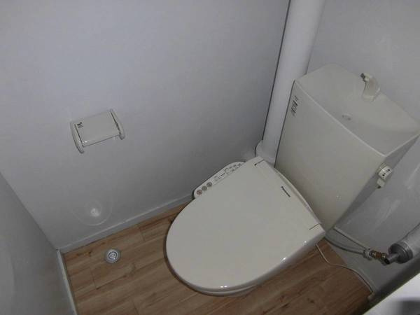 ビレッジハウス横根5号棟のトイレ|ビレッジハウスの同一物件・同一タイプの間取りの写真です