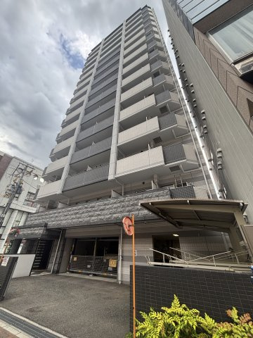 プレサンスみなと元町駅前の外観