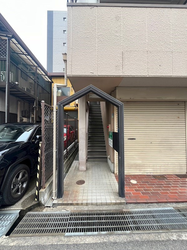 OLD KOBEの外観