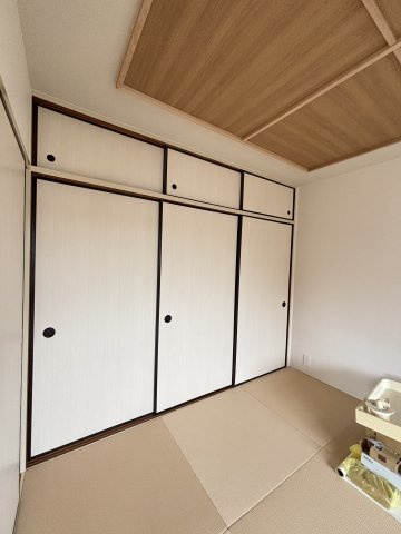 グランドアビタシオン平尾の和室