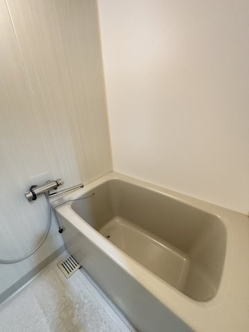 グランドアビタシオン平尾の浴室