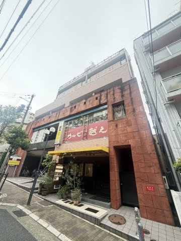 富士産業ビルの外観