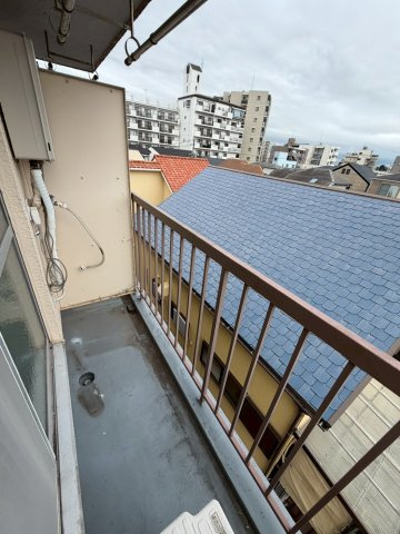 甲南ヤングマンションのバルコニー