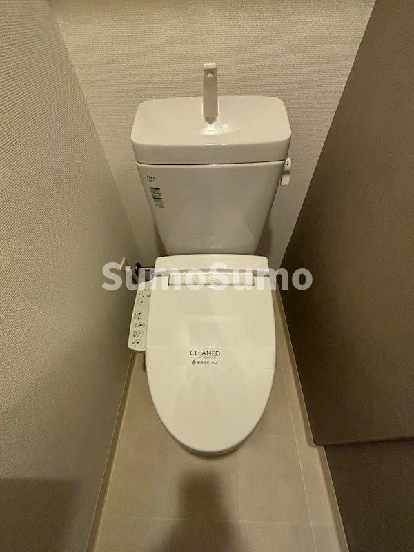 コンフォリア心斎橋EASTのトイレ