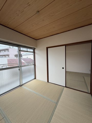 第二南マンションの和室