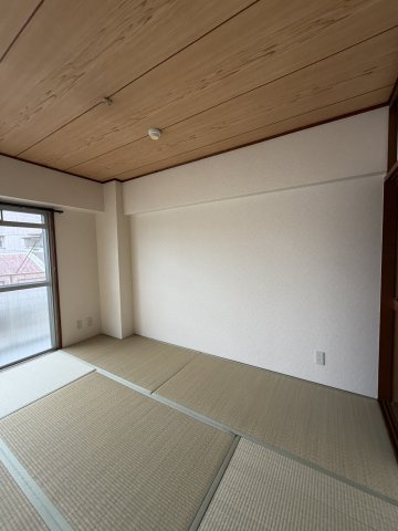 第二南マンションの和室