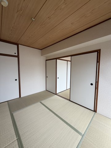 第二南マンションの和室